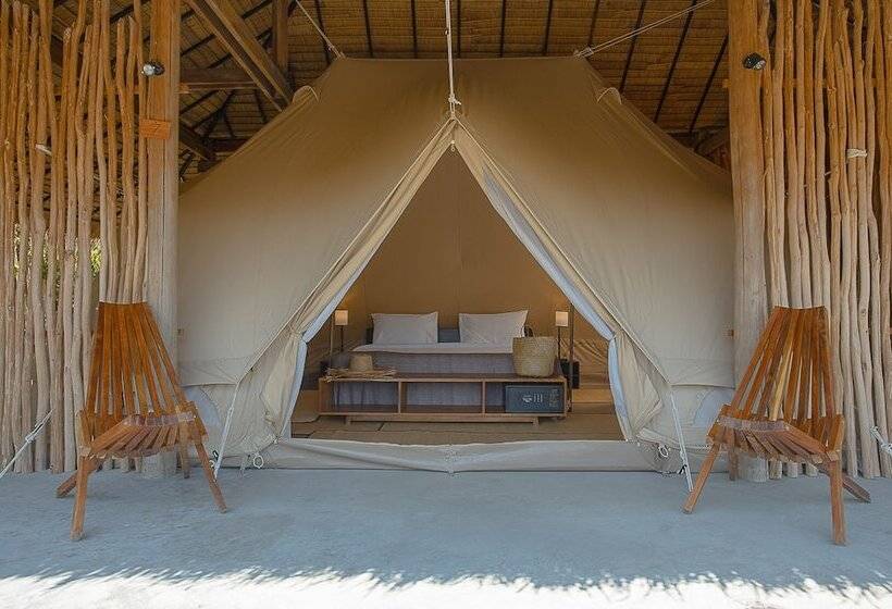 كوخ ديلوكس, Tamu Koh Rong