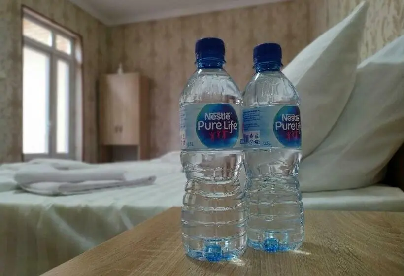 Deluxe Neljän Hengen Huone, Alisher B&b