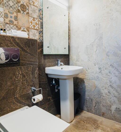 家庭套房, Aashreya Suites Tiruvannamalai