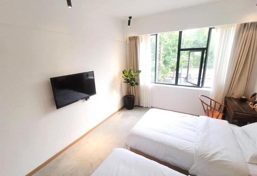 חדר סטנדרט, Moonlight