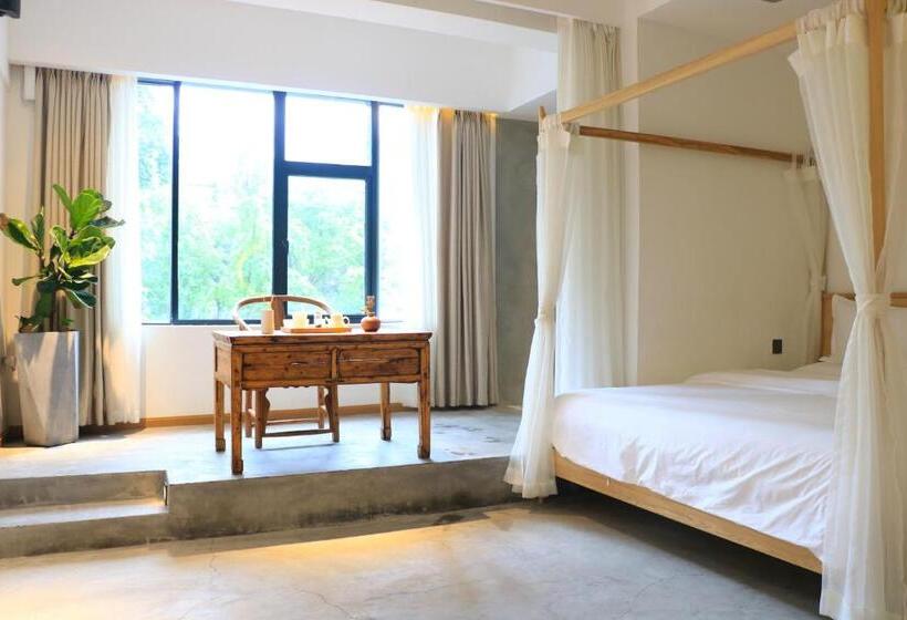 חדר דלוקס, Moonlight