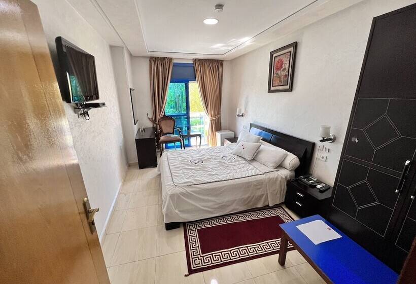 اتاق استاندارد, Annakhil