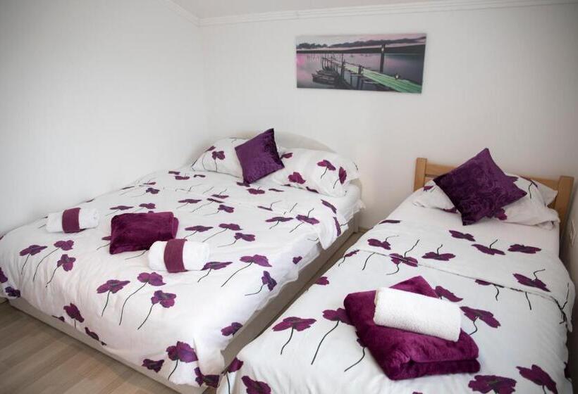 اتاق استاندارد سه تخته با بالکن, Relax Guest House Blagaj