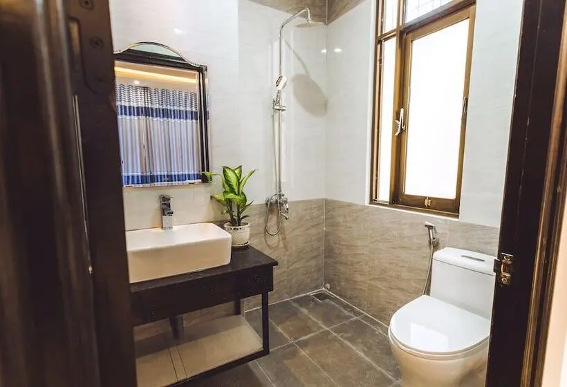 اتاق لوکس با بالکن, Vip House Hoi An Homestay