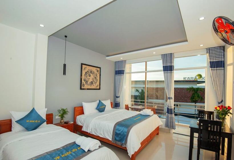 اتاق لوکس سه تخته, Vip House Hoi An Homestay