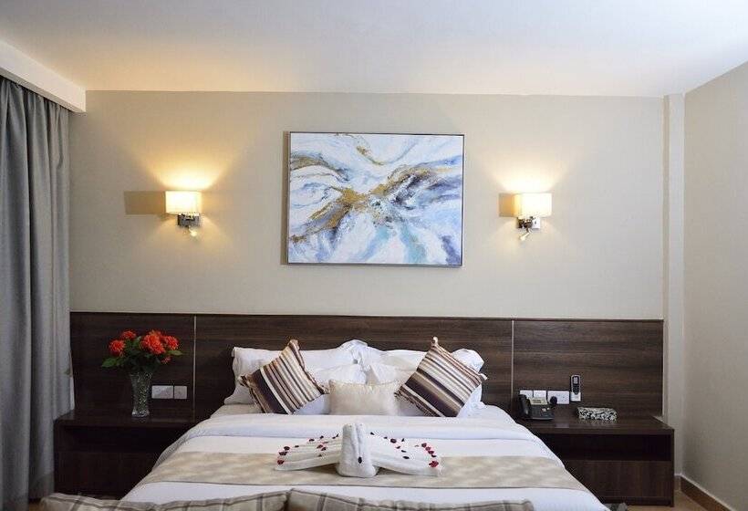 Deluxe Szoba, Razana