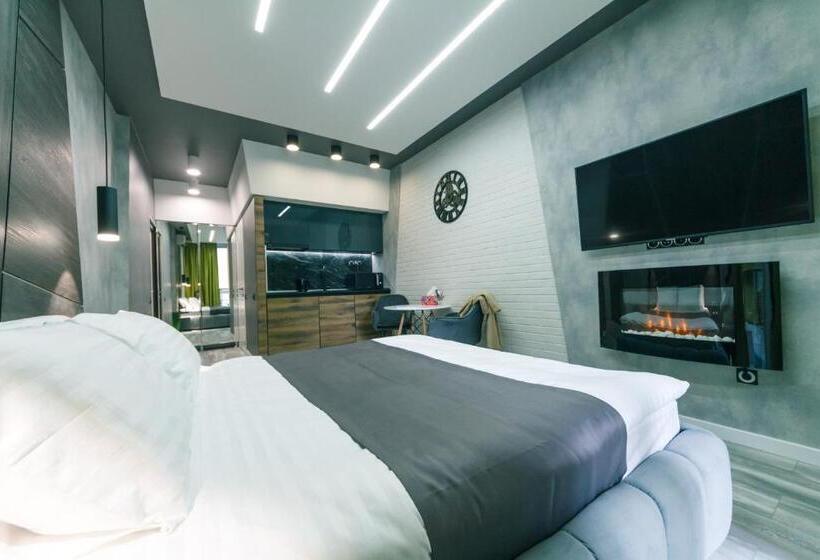 سوئیت با وان آب گرم, Luxury Apartments