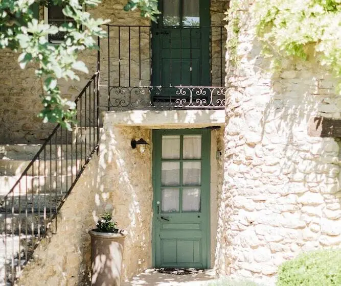 اتاق لوکس, La Ferme De La Huppe
