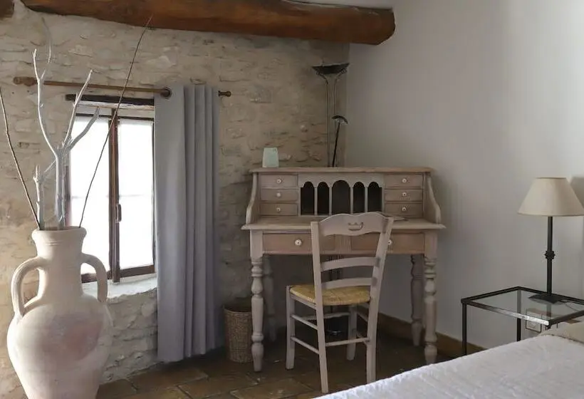 اتاق لوکس, La Ferme De La Huppe