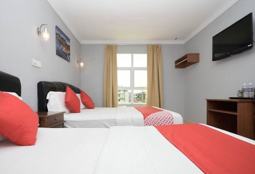 家庭套房, Oyo 892 Hotel Grand Nadia