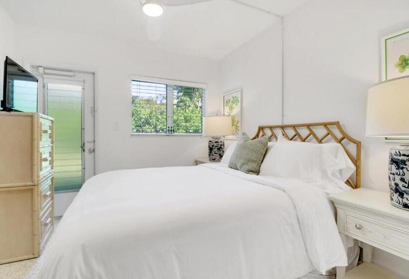 جناح, The Gondolier Inn