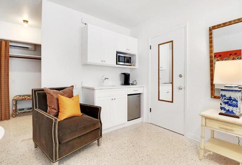 غرفة قياسية, The Gondolier Inn