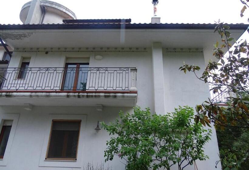 اتاق استاندارد با بالکن, Villa Biancofiore