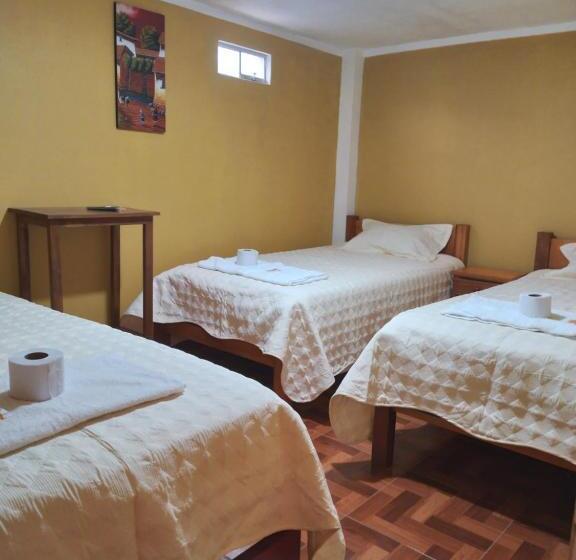 חדר קלאסי לשלושה, Dream House B&b