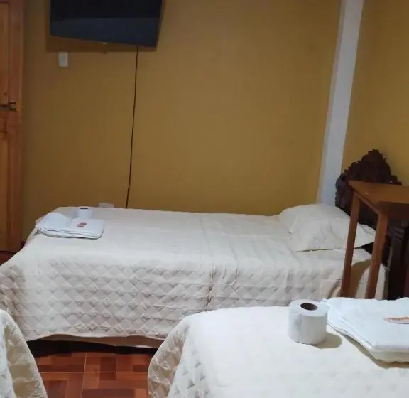 اتاق کلاسیک سه تخته, Dream House B&b