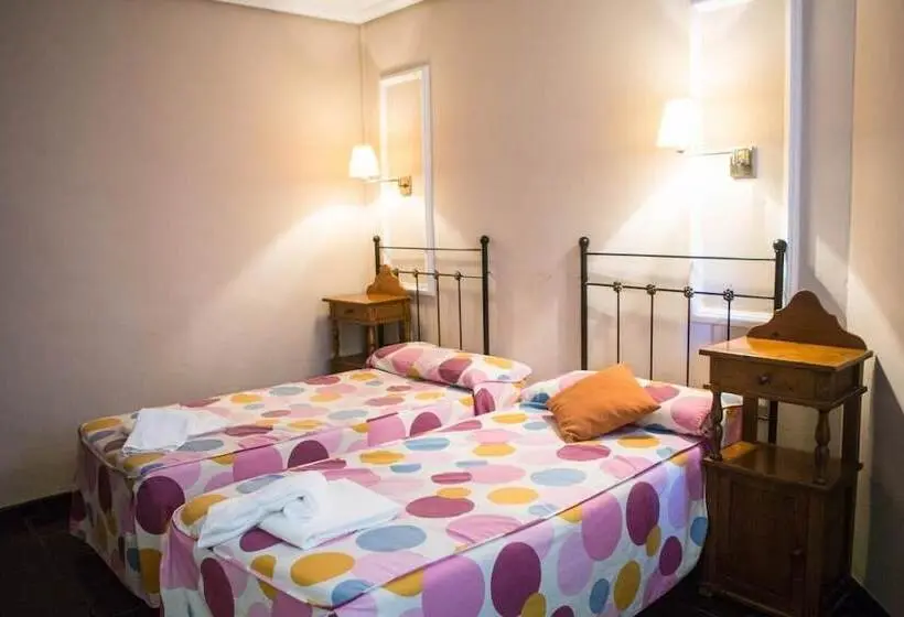 بانگلوی استاندارد, Apartamentos Turísticos Bahía Sur