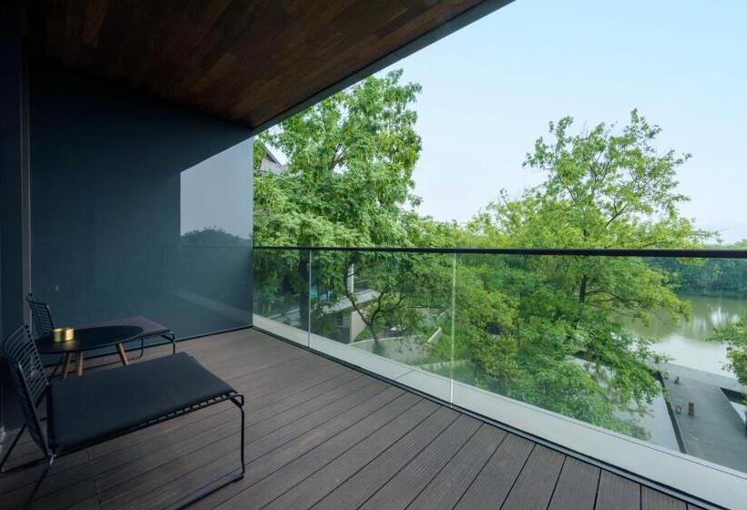 Номер Стандарт с Балконом, Muh Shoou Xixi Hotel Hangzhou