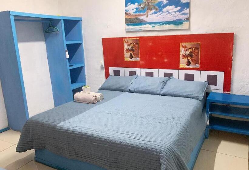 غرفة قياسية, Casa Mediterraneo