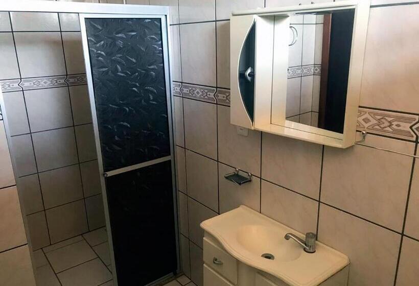 חדר סטנדרט לשלושה עם מרפסת, Vyalle