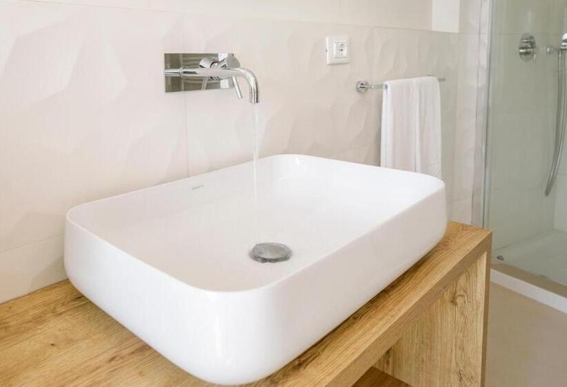 חדר סטנדרט, Via Del Fiume