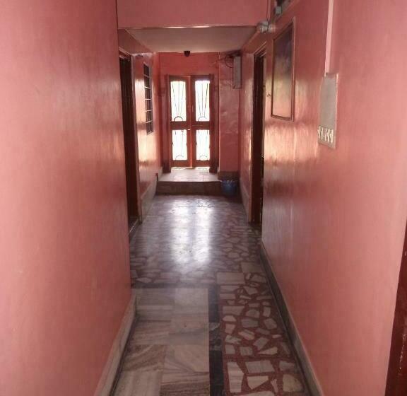 经济房, Gajraj Bari