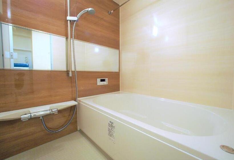 غرفة سوبيريور عائلية, Ostay Vermillion Namba