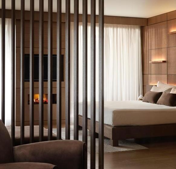 带按摩浴盆的套房, Lefay Resort & Spa Dolomiti