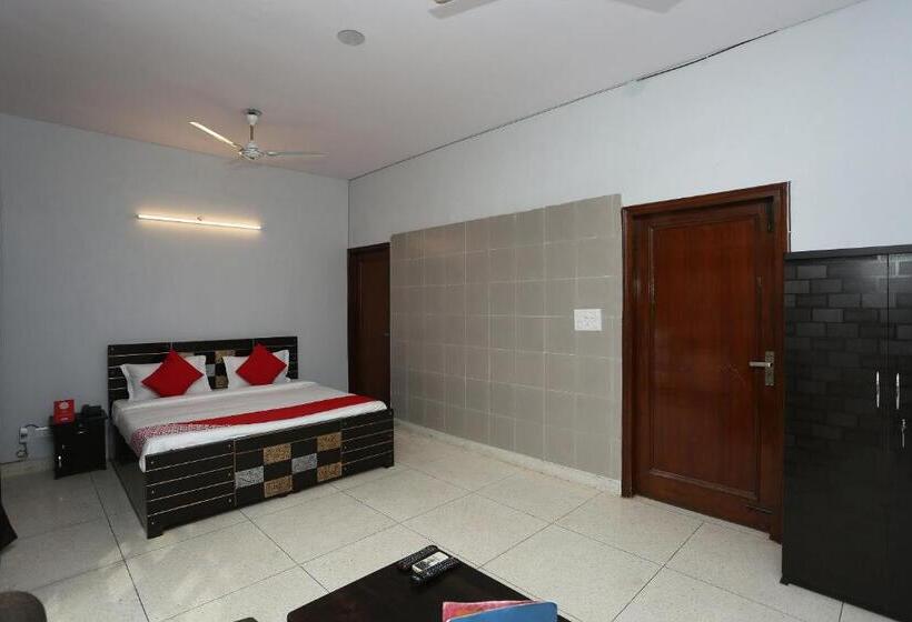 غرفة كلاسيكية ثلاثية, Oyo 29268 White Arcade