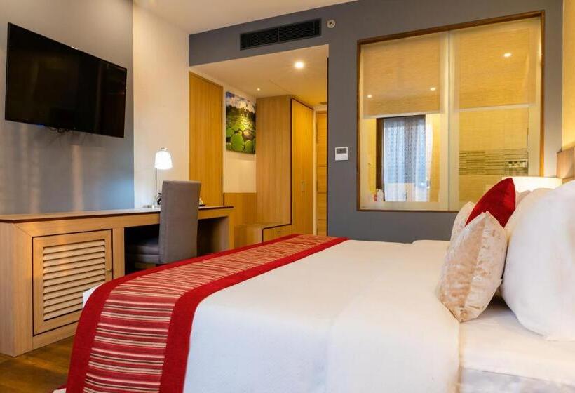 اتاق لوکس, Vivanta Chitwan Bharatpur