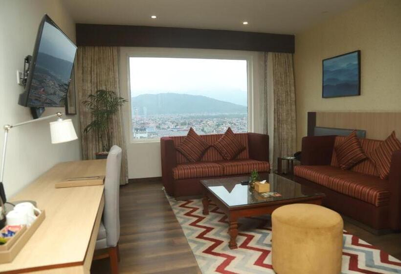 سوییت خانوادگی, Vivanta Chitwan Bharatpur