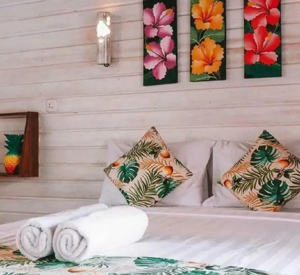 اتاق استاندارد با بالکن, Voodoo Gili