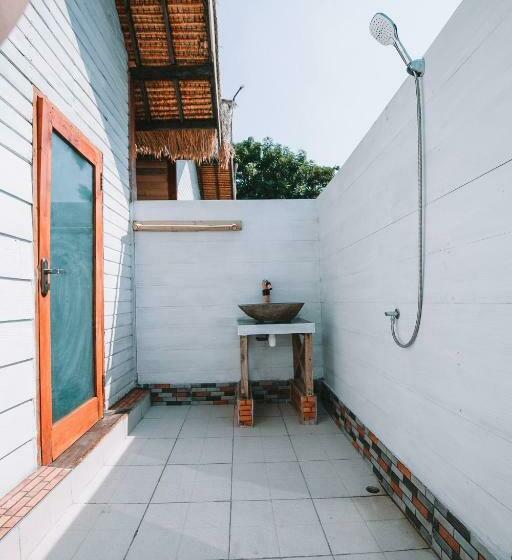 Pokój Standard z Balkonem, Voodoo Gili