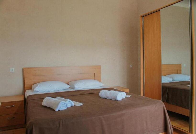 اتاق استاندارد با بالکن, Guest House Maradona