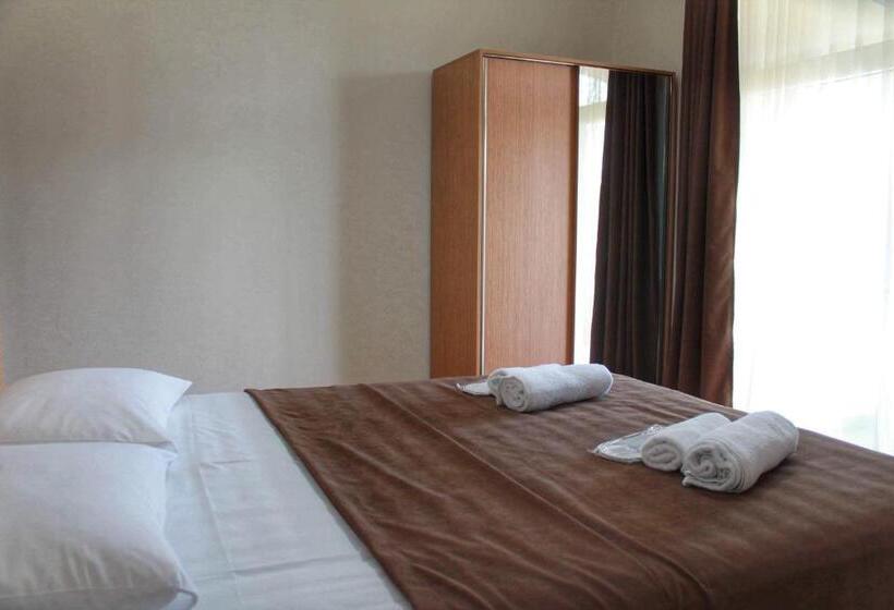 اتاق استاندارد, Guest House Maradona