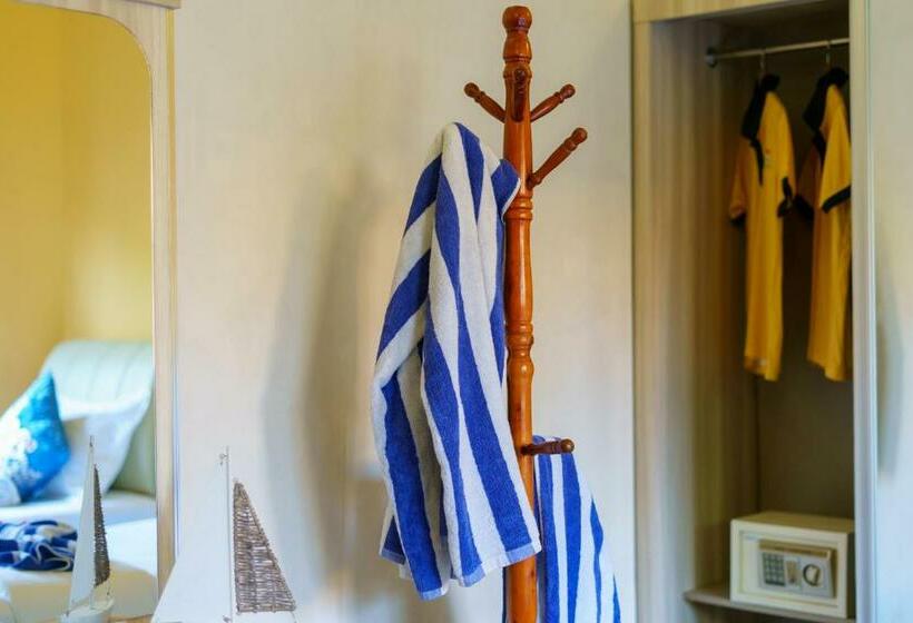 ویلای لوکس 1 خوابه, Sea View Villa Ukulhas