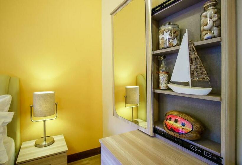 ویلای لوکس 1 خوابه, Sea View Villa Ukulhas