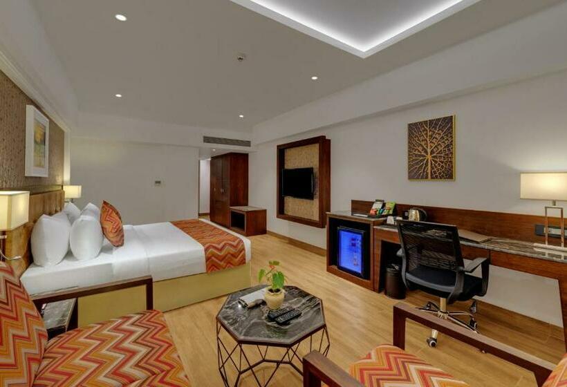 غرفة كلوب, The Fern Residency, Satara Maharashtra