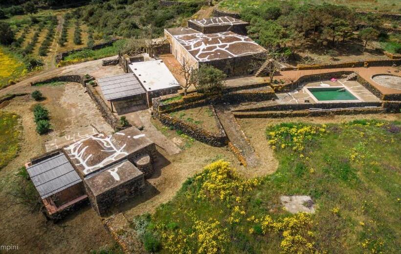 דירת חדר בקומת קרקע, 2 Gatti Sogno