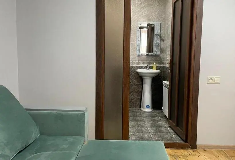 اتاق استاندارد با چشم‌انداز باغ, Ashtarak Garden Guesthouse