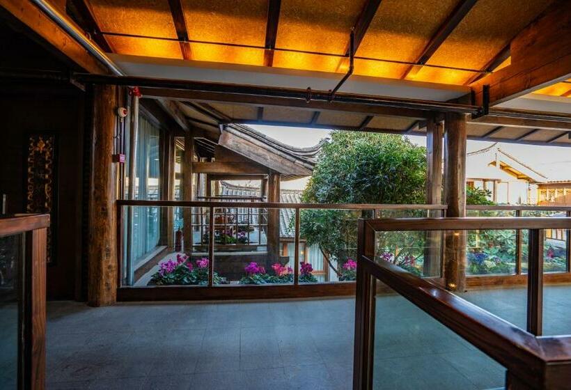 标准间带阳台, 丽江束河元年别院 Yuannian Lijiang