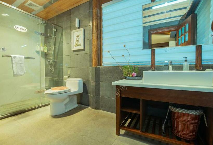 标准间带阳台, 丽江束河元年别院 Yuannian Lijiang