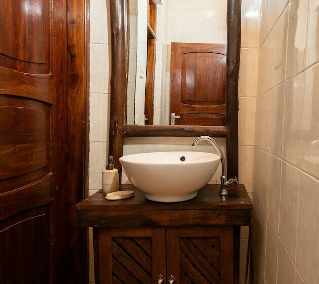 공동 객실, Footprints Hostel