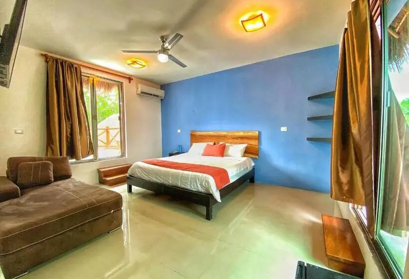 اتاق لوکس با بالکن و چشم‌انداز دریا, Boutique Las Nubes Bacalar