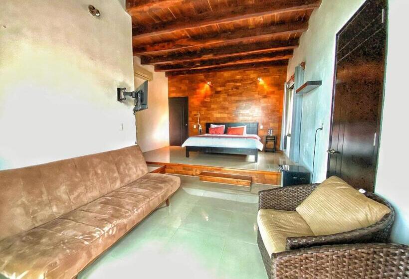Suite with lake view, Boutique Las Nubes Bacalar