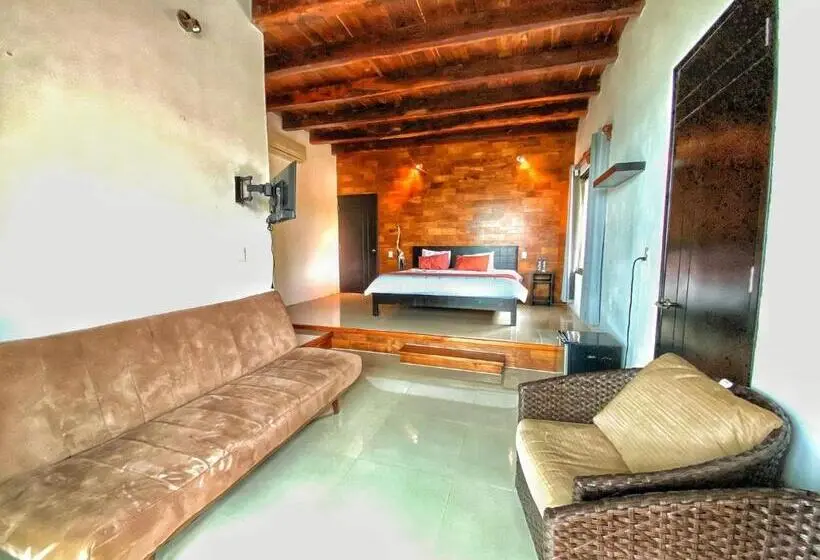 Suite with lake view, Boutique Las Nubes Bacalar