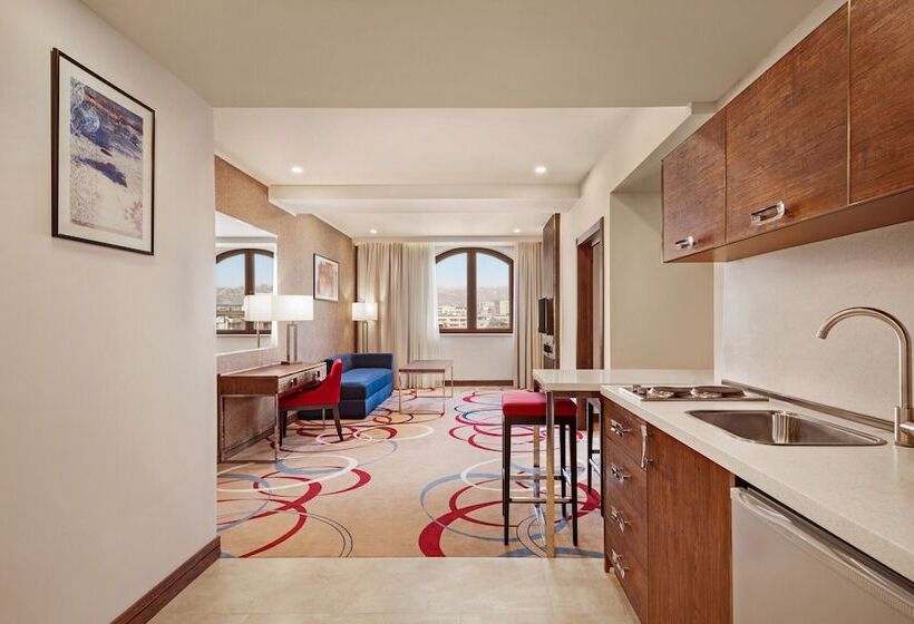 2침실 수피리어 룸, Ramada Hotel & Suites By Wyndham Yerevan