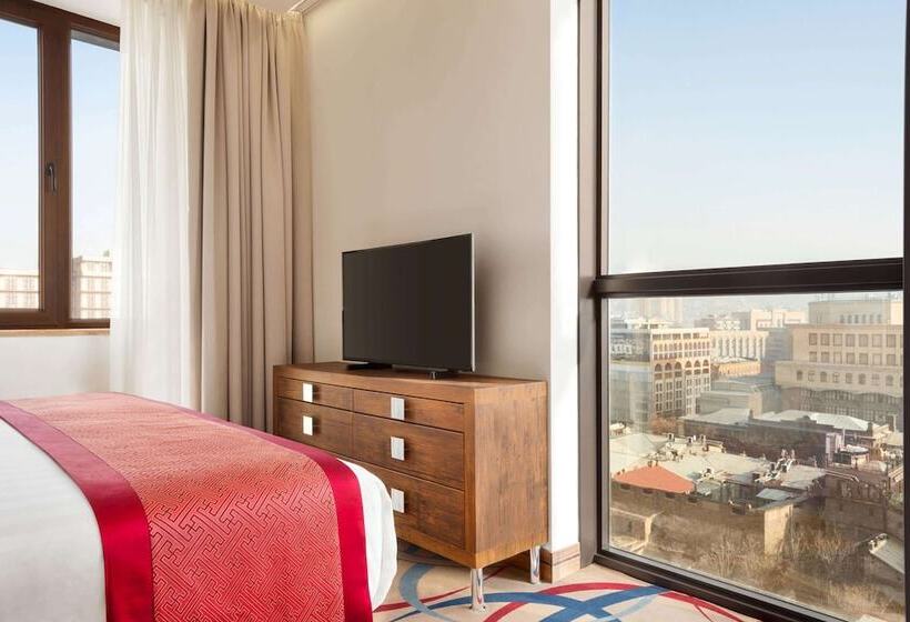 2침실 수피리어 룸, Ramada Hotel & Suites By Wyndham Yerevan