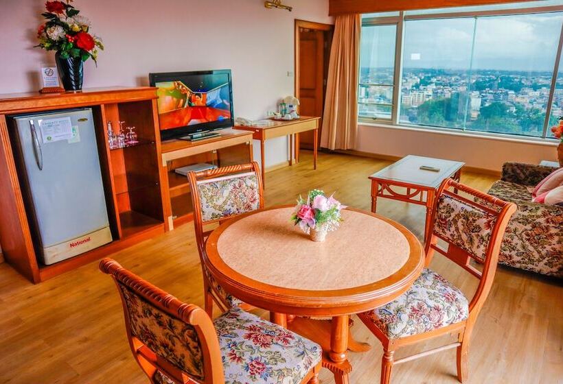 스위트, Yannaty Hotel Halal