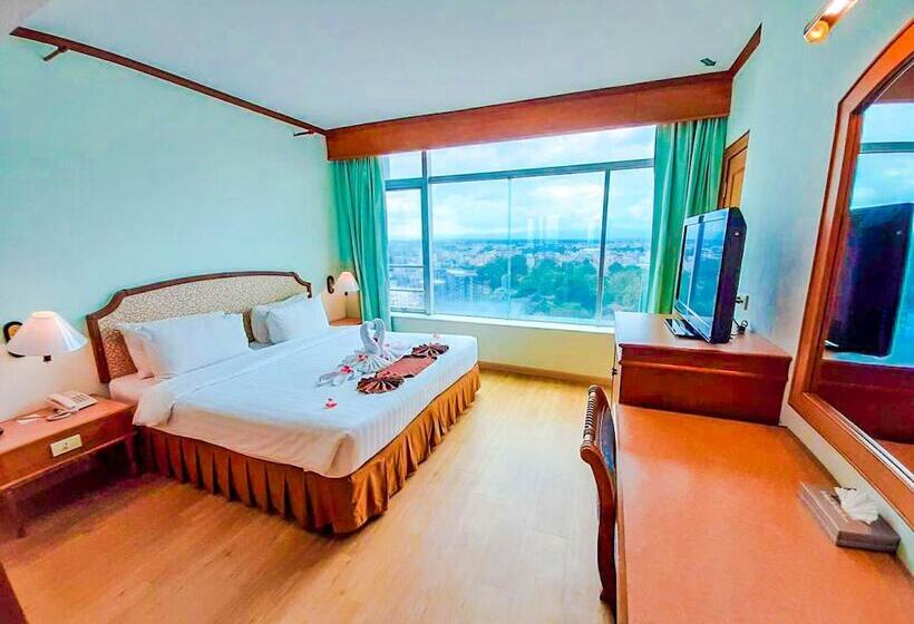 스위트, Yannaty Hotel Halal