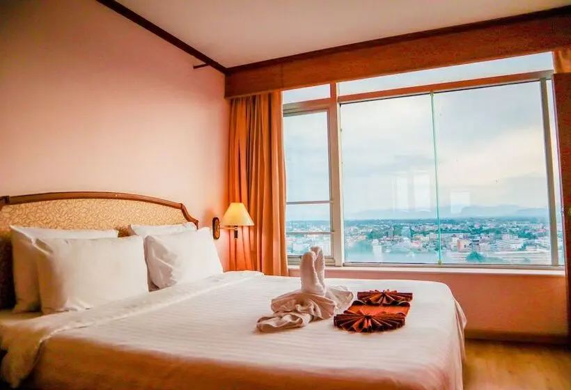 スイート, Yannaty Hotel Halal